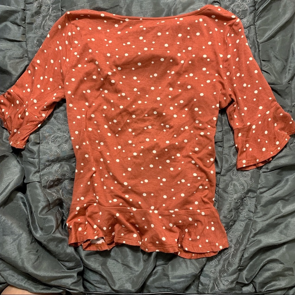 Spring/Summer Top - Picture 3 of 4